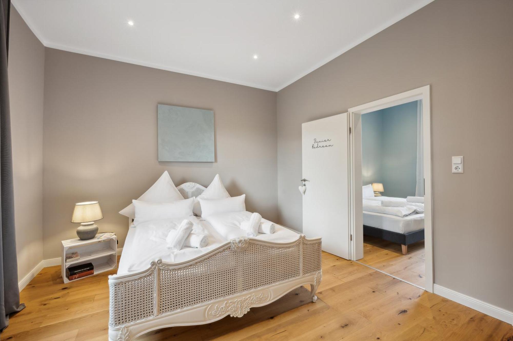 Grosse Altbau Wohnung I Terrasse I Zentral I Parkplatz I 8 Personen Bad Kreuznach Kültér fotó